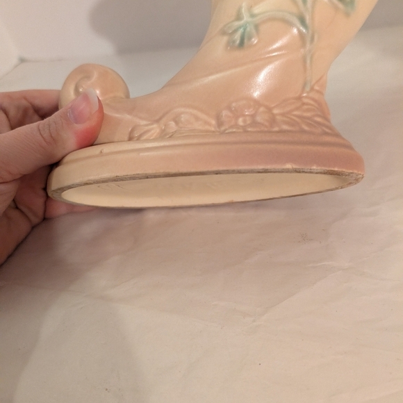 Vintage Hall Art Pottery Wildflower Cornucopia Vase - W 7 - 7 1/2 - Picture 8 of 12